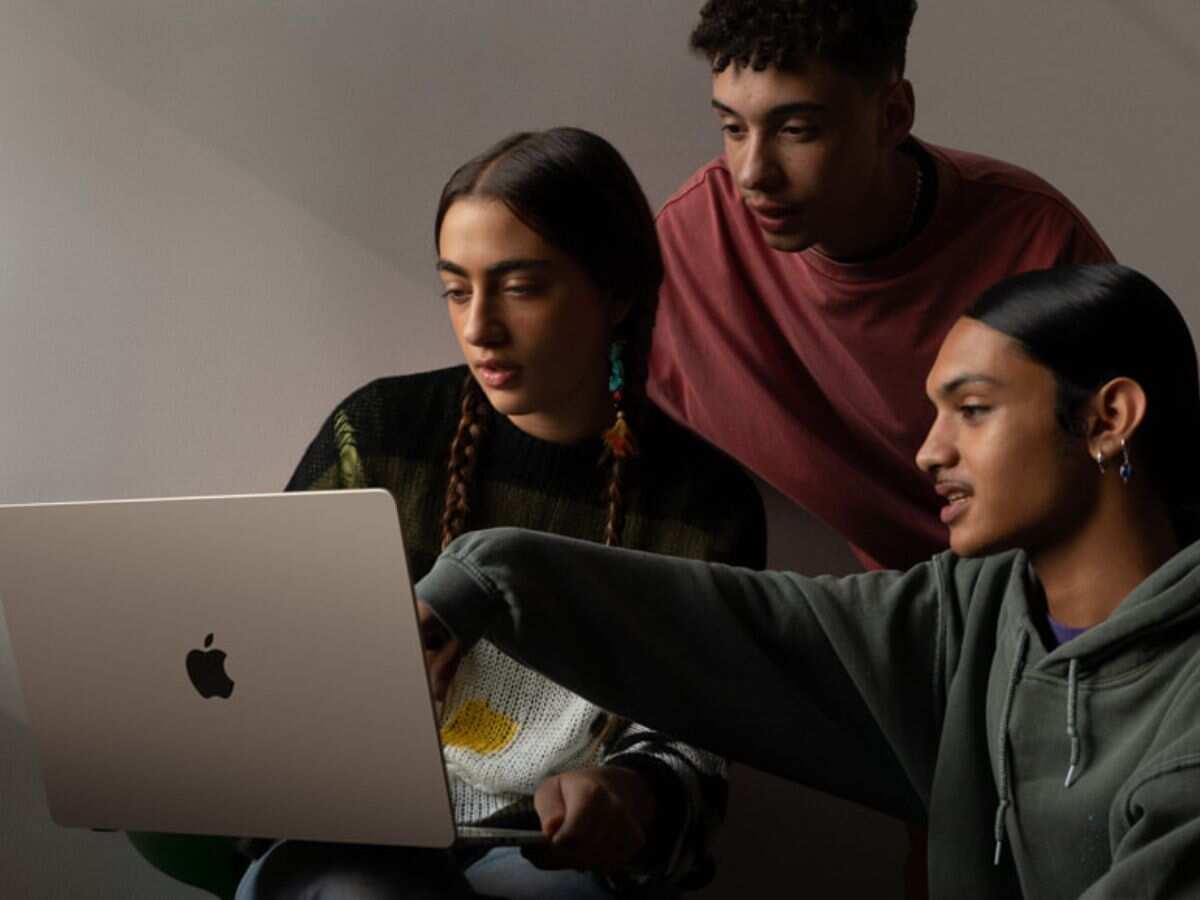 Apple WWDC 2023: 15 इंच के MacBook Air में बहुत कुछ है खास, कीमत 1,24,900 रुपये से शुरू