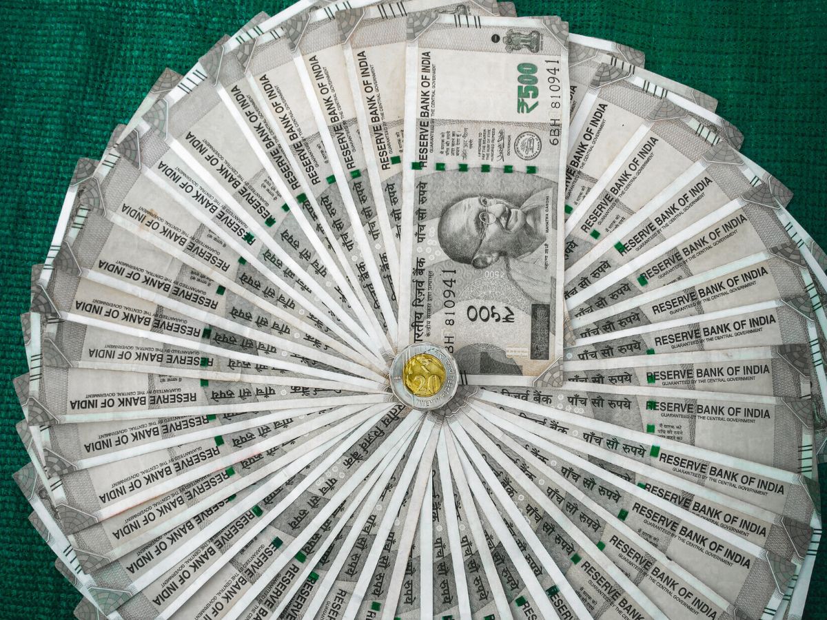 इंट्राडे में खरीदारी के लिए 20 तगड़े शेयर, तैयार कर लें शॉपिंग की लिस्ट; जानें डीटेल्स