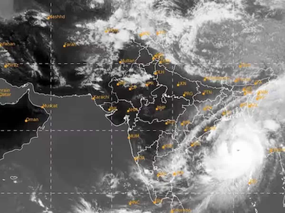 Cyclone Biparjoy: आफत ला रहा है चक्रवाती तूफान 'बिपारजॉय', इन राज्यों के लिए चिंताजनक बात- IMD ने जारी किया अलर्ट