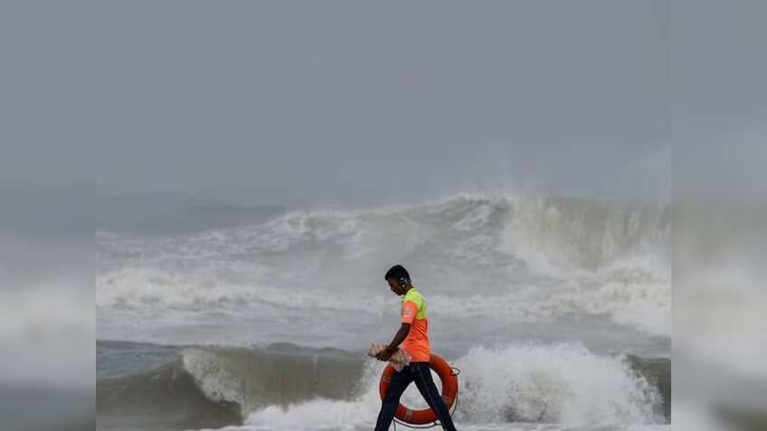 Biparjoy Cyclone: खतरनाक हुआ चक्रवाती तूफान, 15 जून तक गुजरात पहुंचने का अनुमान