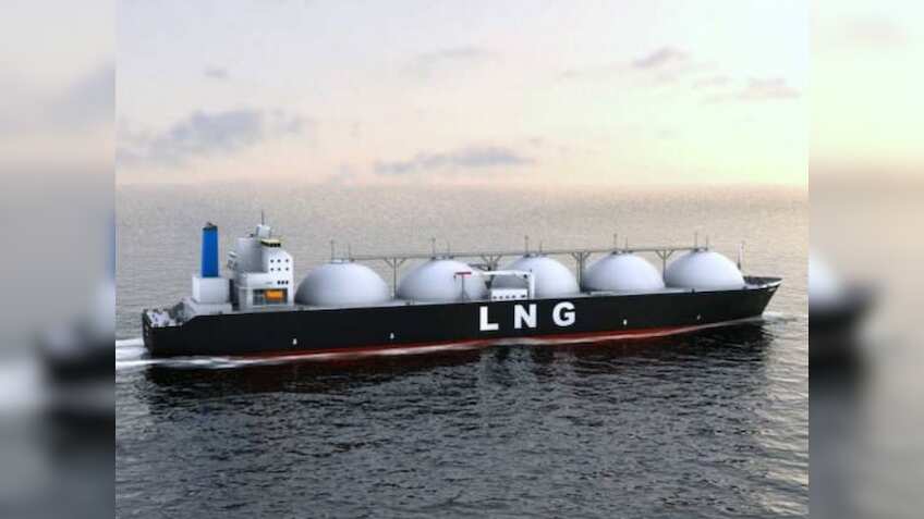 पेट्रोल-डीजल की जगह लेगी LNG? कॉरिडोर बनाने पर काम कर रही सरकार, भारी वाहनों को एलएनजी पर करेगी शिफ्ट