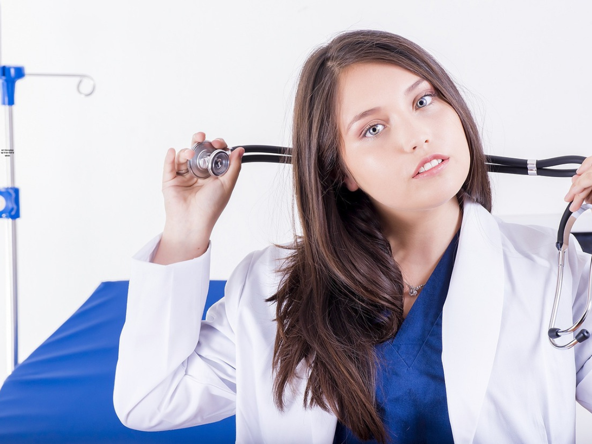 NEET पास किए बिना भी बन सकते हैं डॉक्टर, जानें कैसे फेल होने पर भी आप कर सकते हैं MBBS