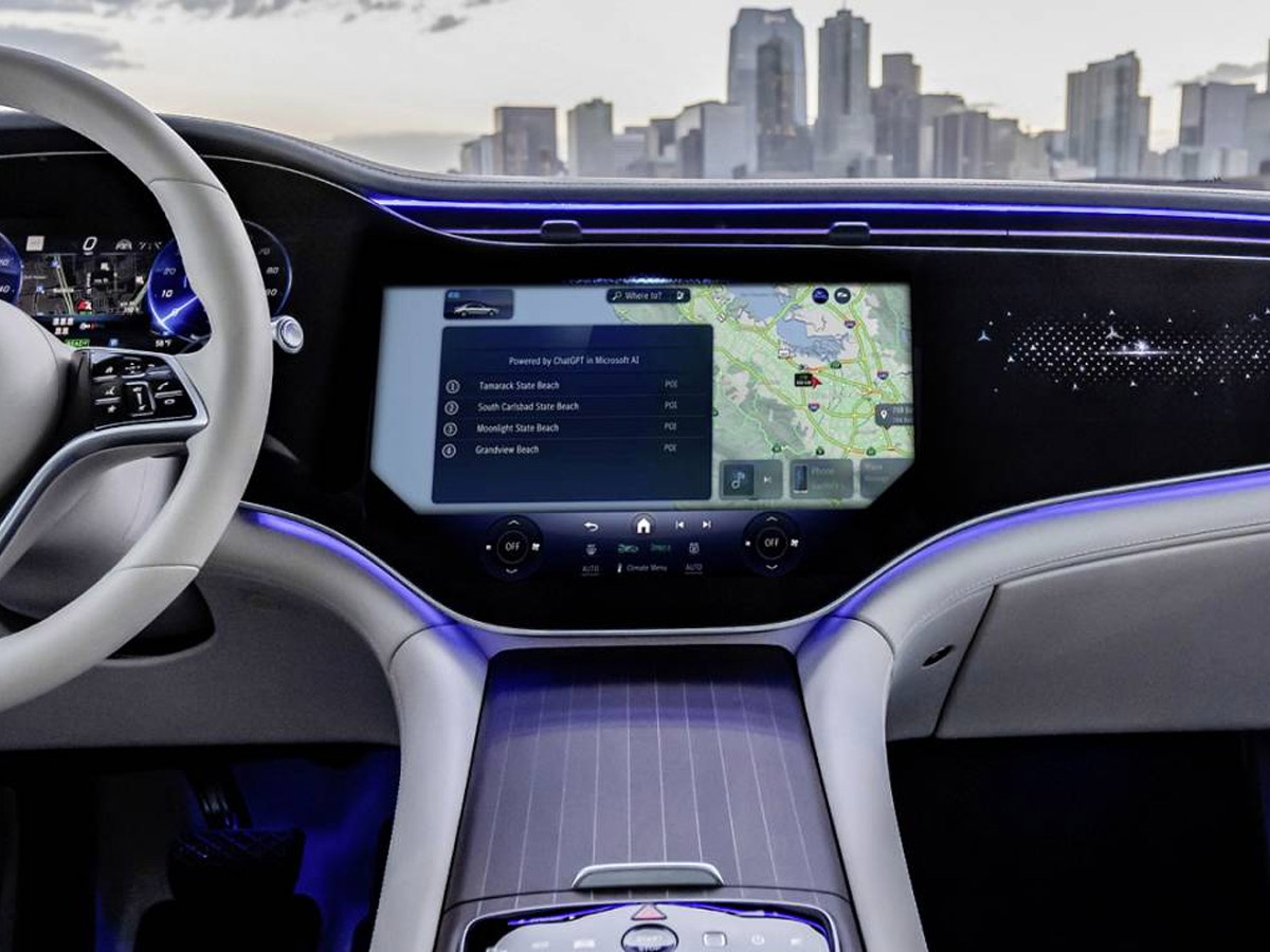 अब Mercedes की कारों में आपसे बातें करेगा ChatGPT, जानिए इसके लिए कंपनी का क्या है प्लान