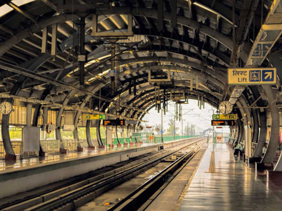 Delhi Metro: दिल्ली मेट्रो में इस लाइन पर बनेगा सबसे लंबा अंडरग्राउंड स्टेशन, इंदिरा गांधी एयरपोर्ट से होगी सीधी कनेक्टिविटी