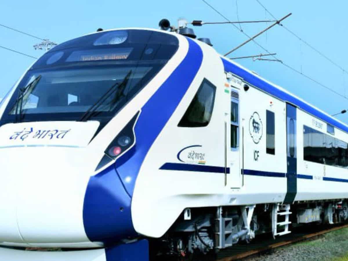 Vande Bharat Train: बेंगलुरु को मिलने जा रही है एक और वंदे भारत एक्सप्रेस ट्रेन,  शुरू हुआ ट्रायल, यहां चेक करें पूरा शेड्यूल