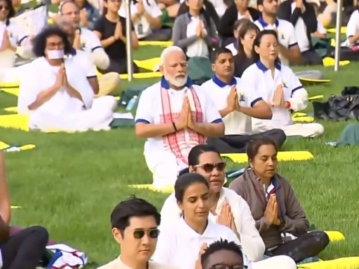 LIVE | International Yoga Day 2023: पीएम मोदी के साथ पूरी दुनिया कर रही है योग, 130 देशों के प्रतिनिधियों ने लिया हिस्सा