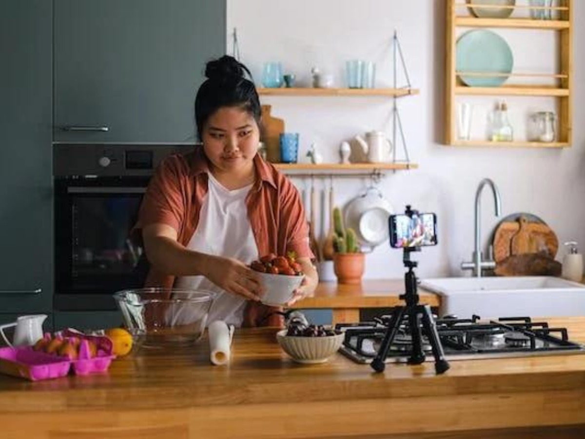 IT रडार पर Youtuber, केरल में 10 यू-ट्यूबर्स के दफ्तर में छापा, सभी पर टैक्स चोरी का आरोप