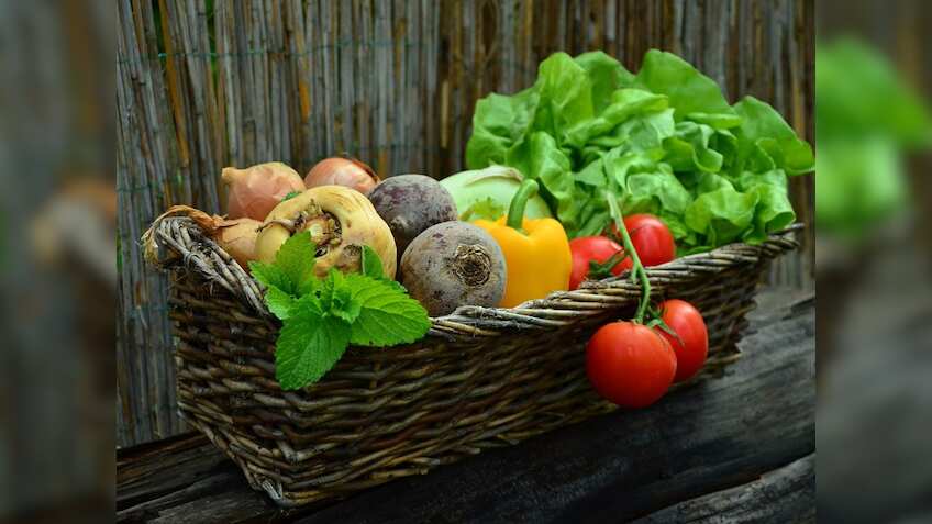 ऑनलाइन फल-सब्जी खरीदने का बढ़ा चलन, कम कीमत का उठा रहे फायदा