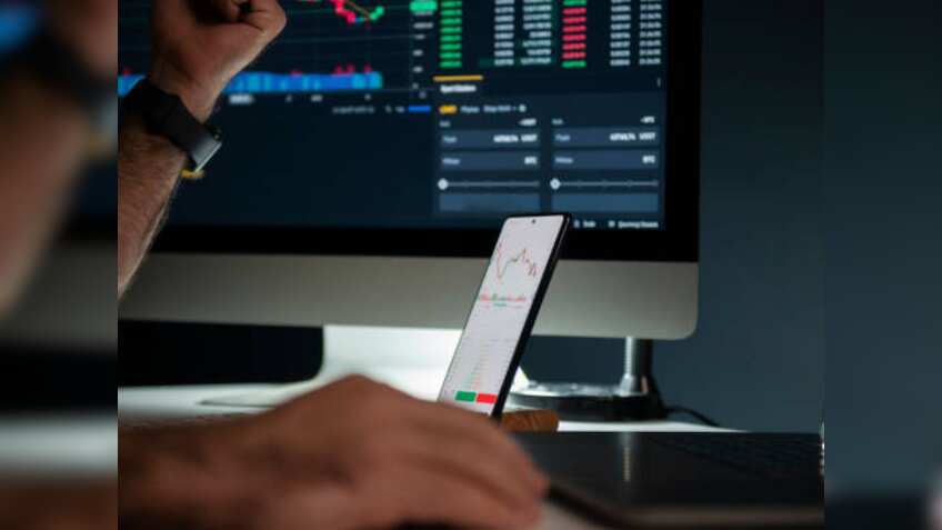 4 हफ्तों में कमाई वाले 4 शानदार स्टॉक्स, 15% से ज्यादा मिलेगा रिटर्न; जानें कब खरीदना है और कब बेचना है