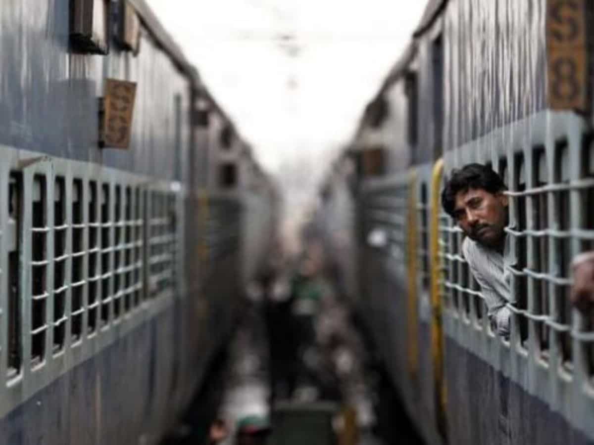 Indian Railways: नई दिल्ली रेलवे स्टेशन पर हुआ बड़ा हादसा, करंट लगने से हुई महिला की मौत
