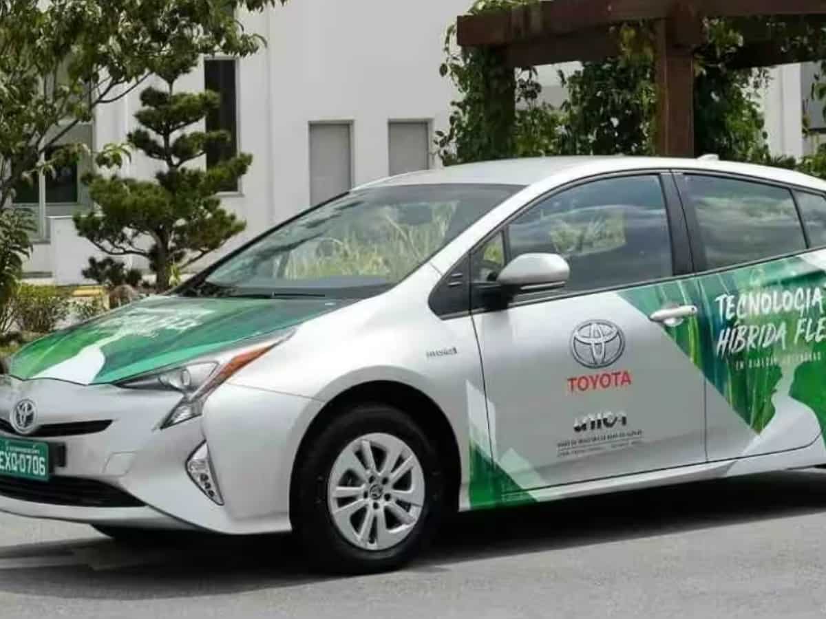 Toyota Camry: भूल जाइए पेट्रोल, डीजल और CNG; एथेनॉल से चलेगी ये कार, नितिन गडकरी करेंगे लॉन्च