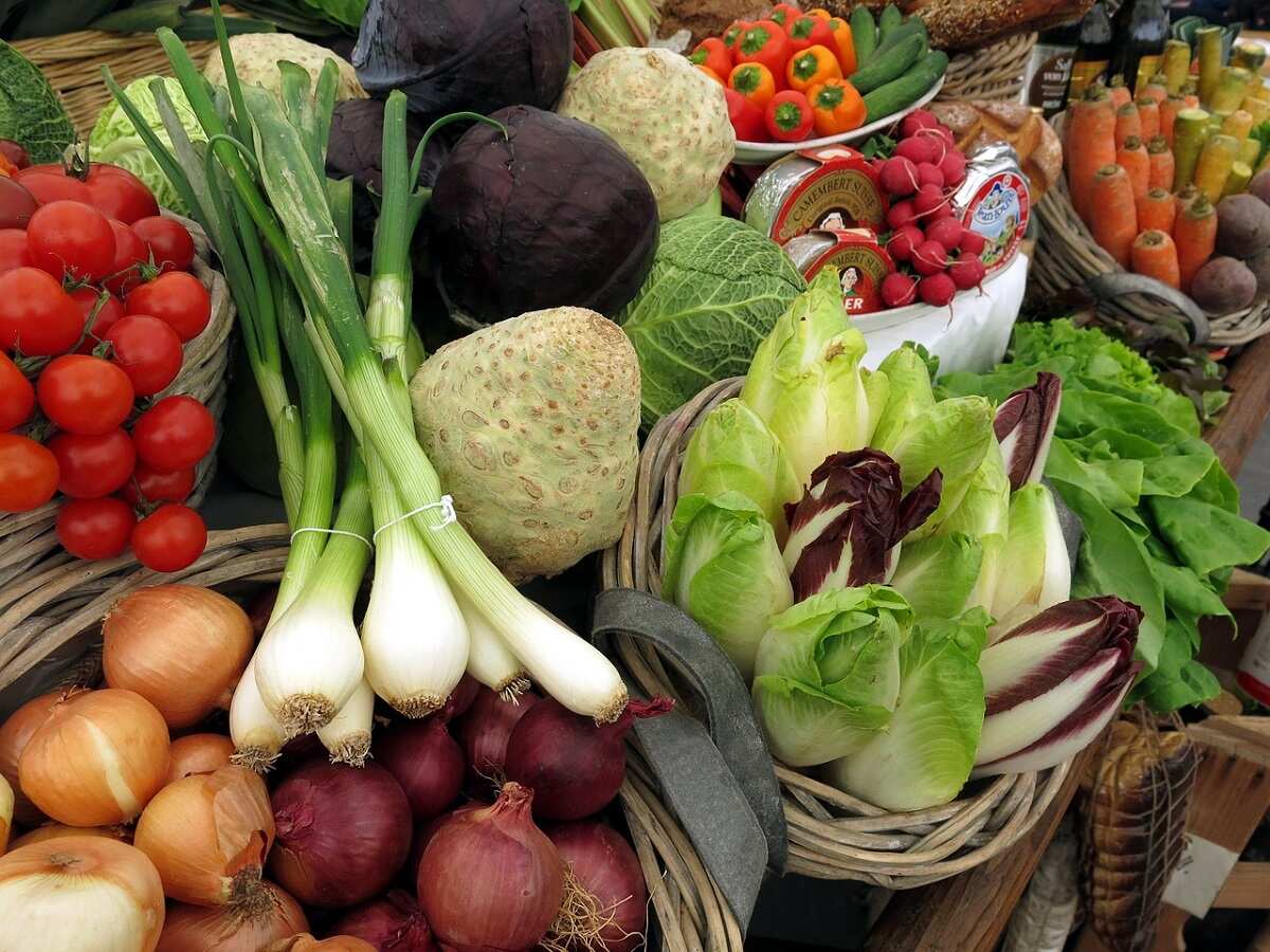 मुंबई में सब्जियों के दाम आसमान पर
