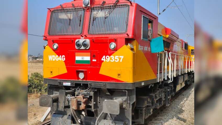 Indian Railway: अब Confirm Tatkal Ticket के लिए नहीं होगी परेशानी, बस आजमाएं ये Tricks 