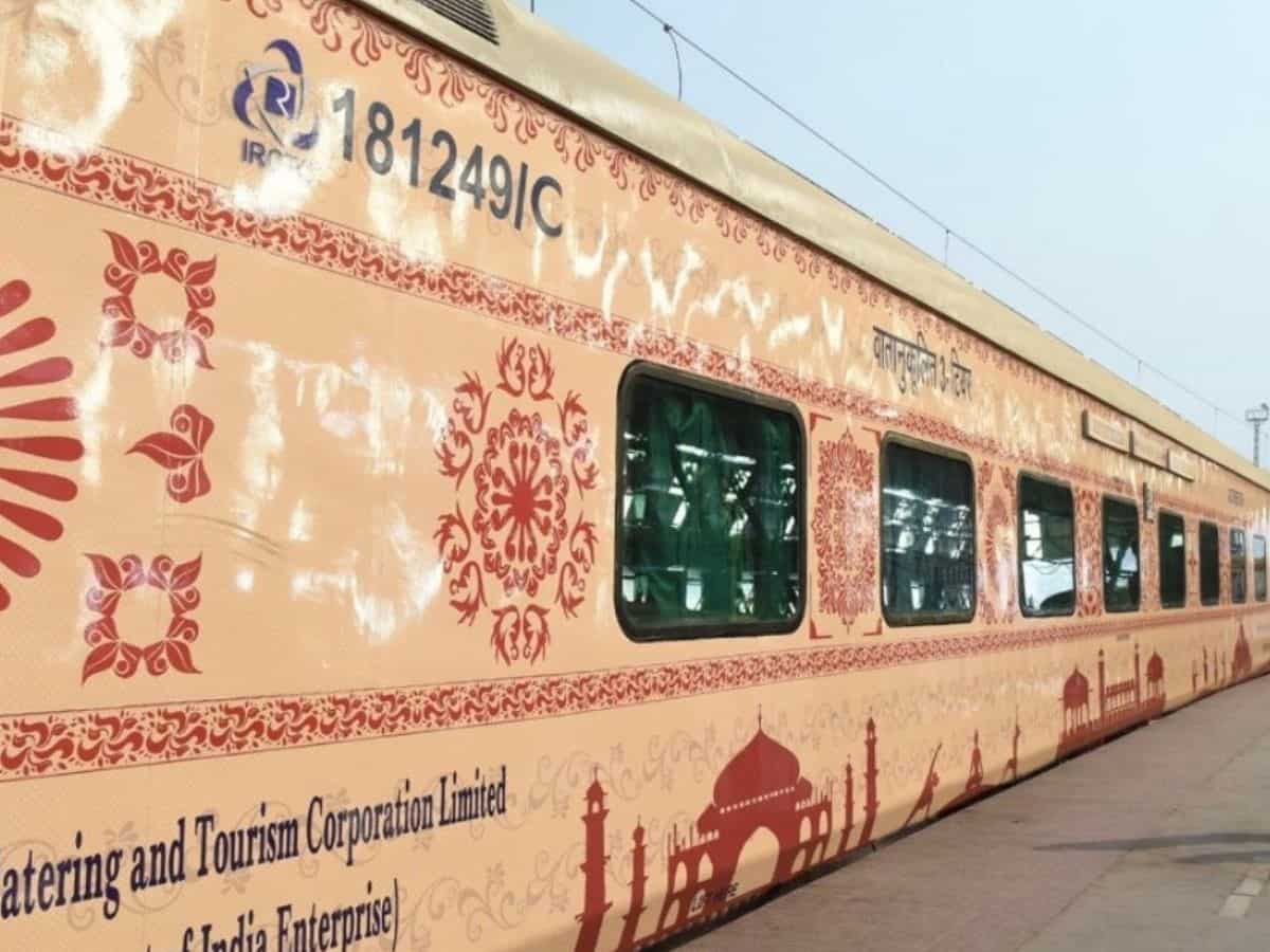 IRCTC की स्पेशल ट्रेन के साथ Railway मना रही है देश की आजादी का जश्न, सस्ते में हो जाएगी इन ऐतिहासिक जगहों की सैर