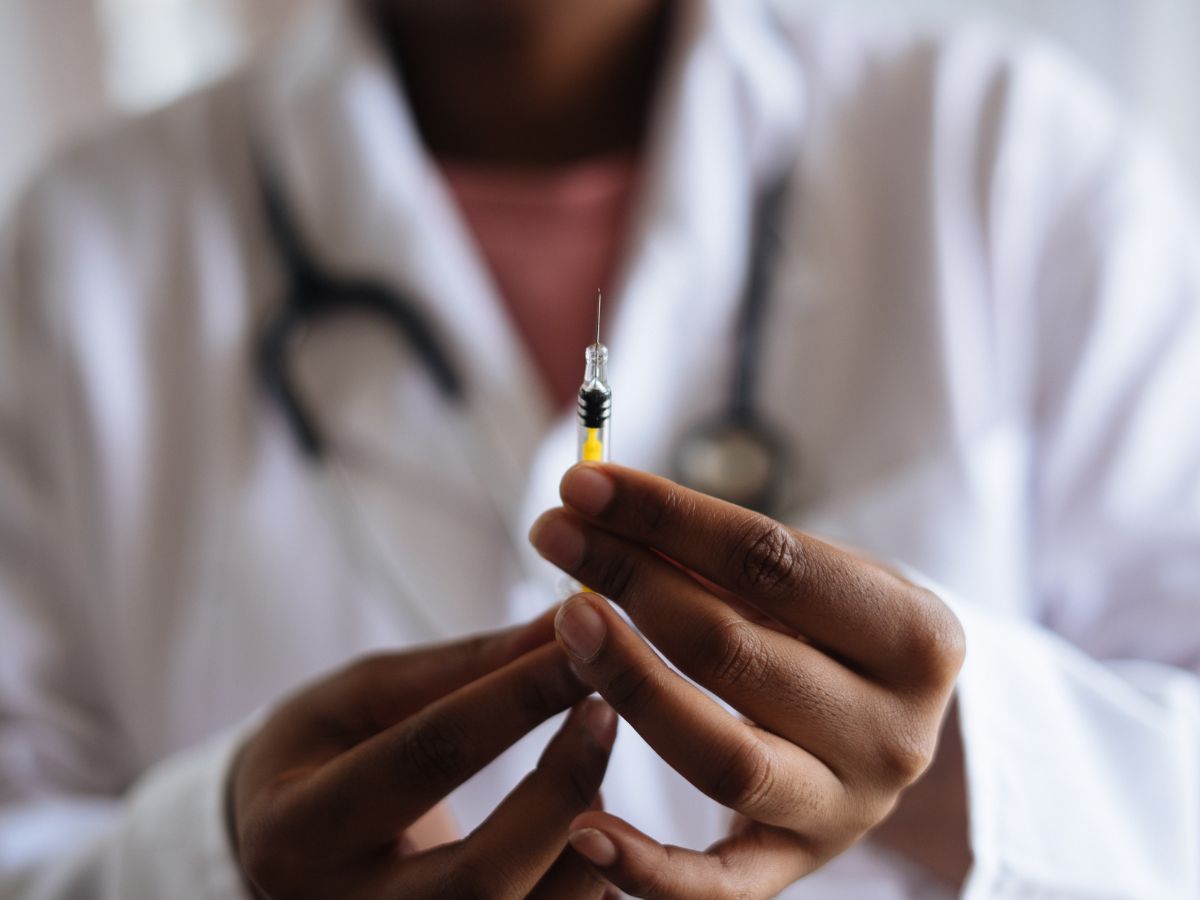 National Doctors Day: दुनियाभर में है भारतीय डॉक्टरों की डिमांड, फिर देश में हेल्थकेयर सिस्टम क्यों है बदहाल?