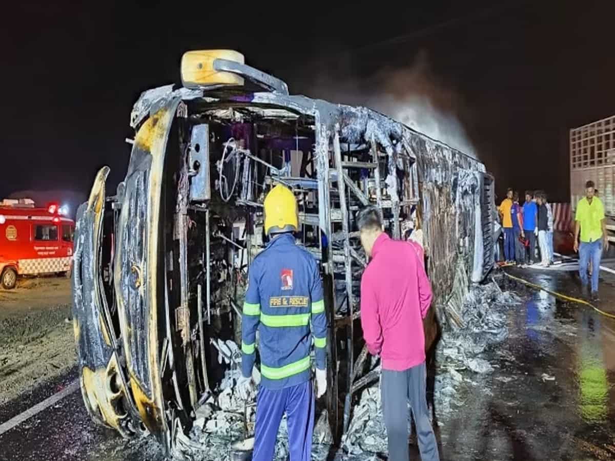 Maharashtra Bus Accident: महाराष्‍ट्र के बुलढाणा में बड़ा हादसा, बस में आग लगने से 25 लोगों की मौत, दुर्घटनास्‍थल पर पहुंचे CM शिंदे