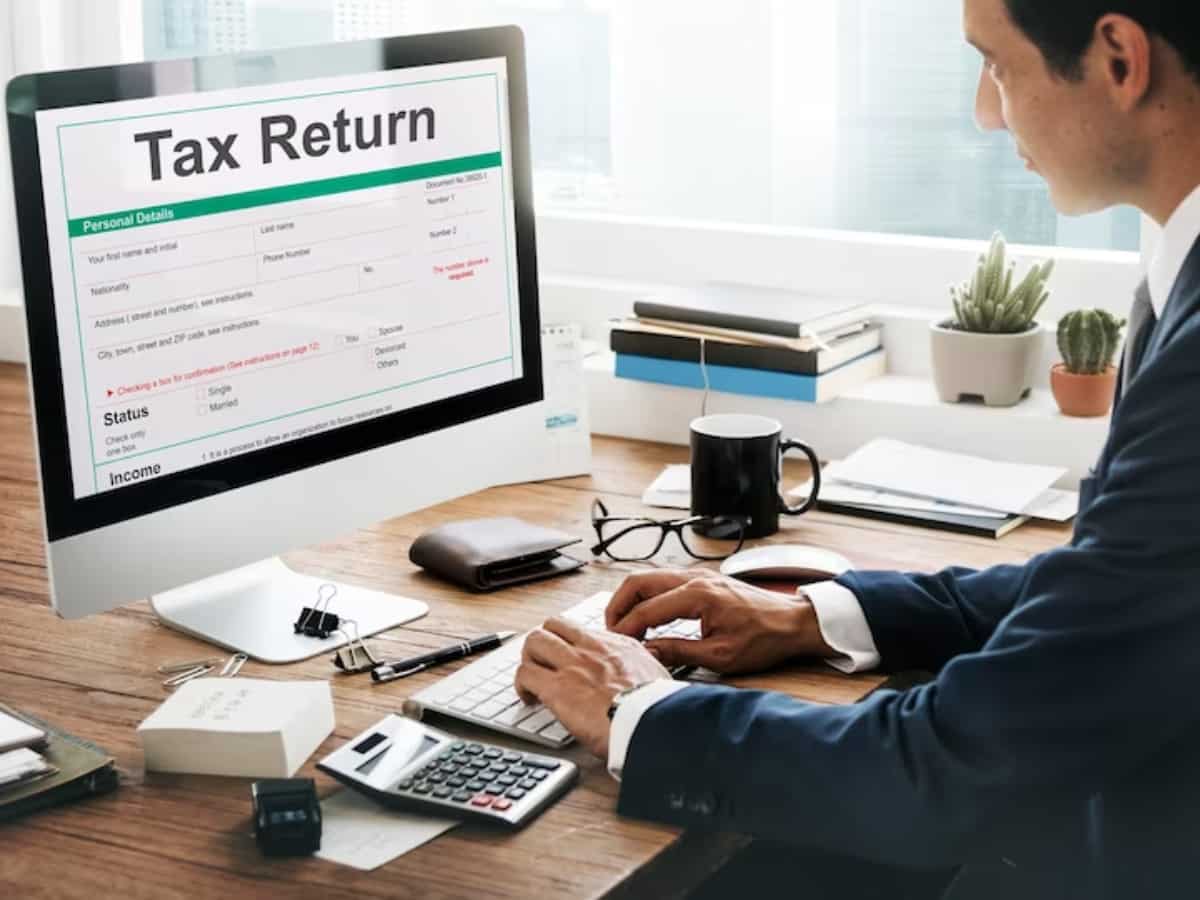 Income tax return: चुटकियों में बिना Form-16 के भी e-File कर सकते हैं टैक्स रिटर्न, बस ये Steps नोट कर लें