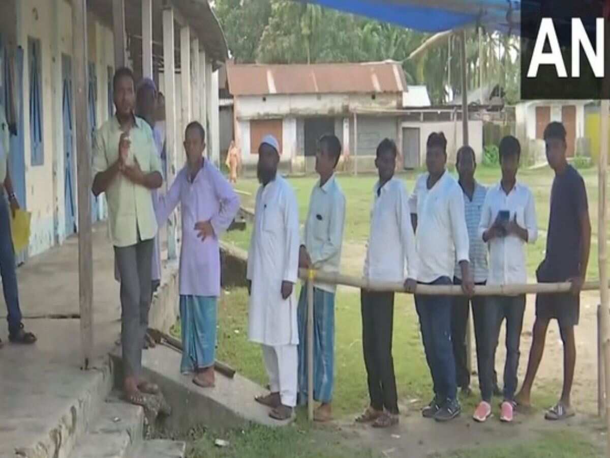 West Bengal Panchayat Election 2023: पंचायत चुनाव के लिए सुबह 7 बजे से वोटिंग जारी, 2 लाख प्रत्याशी मैदान में