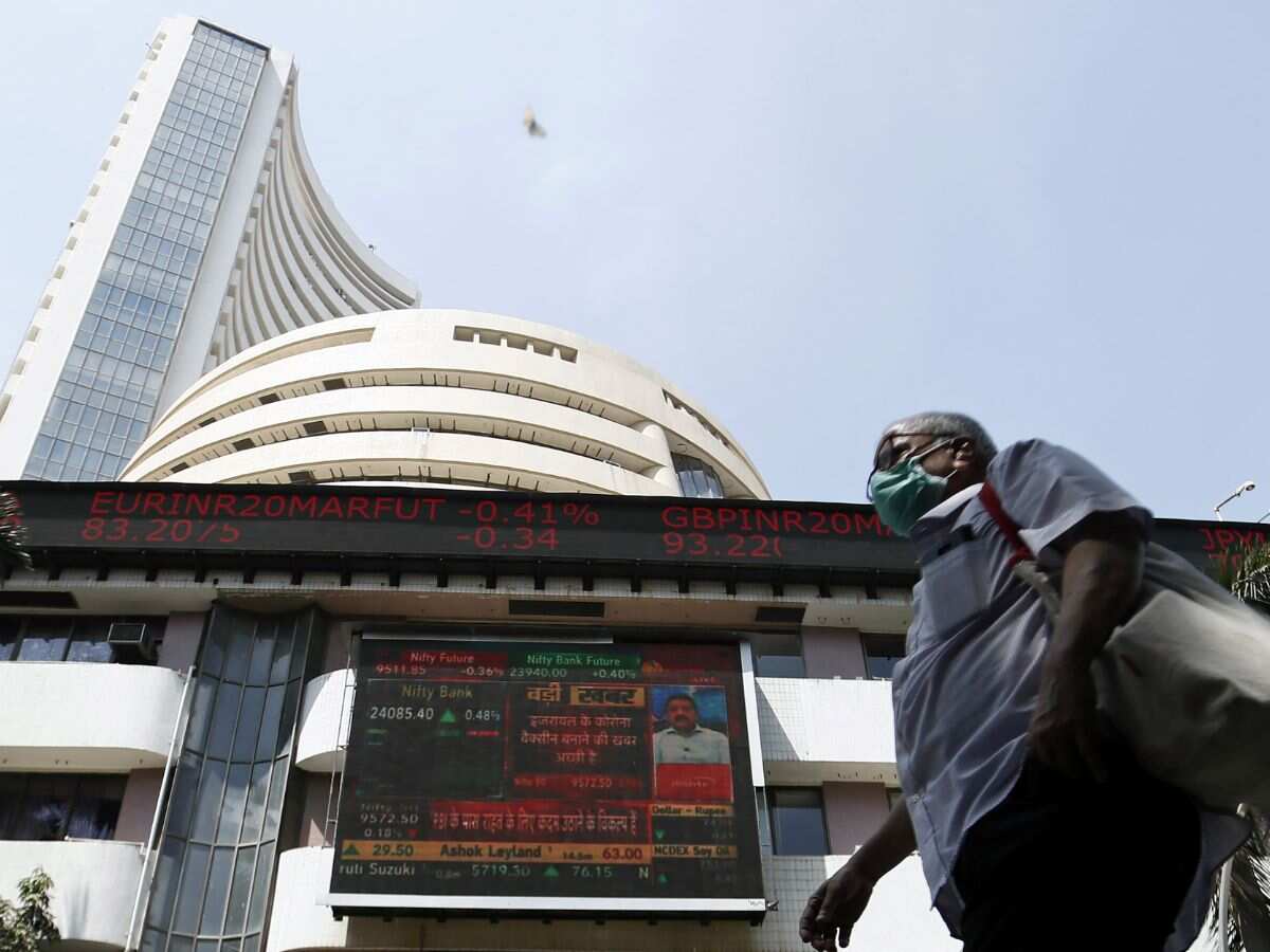 TCS, HCL Tech, Wipro, Patanjali Foods समेत इन स्टॉक्स पर रहेगी नजर, देखें खबरों वाले शेयरों की लिस्ट