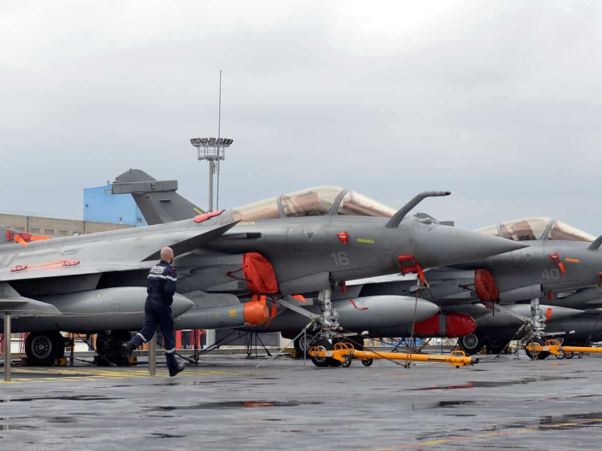 Rafale-M Deal: फ्रांस से 26 राफेल लड़ाकू विमान, 3 स्कॉर्पीन पनडुब्बियों को खरीदेगा भारत, रक्षा मंत्रालय ने दी मंजूरी