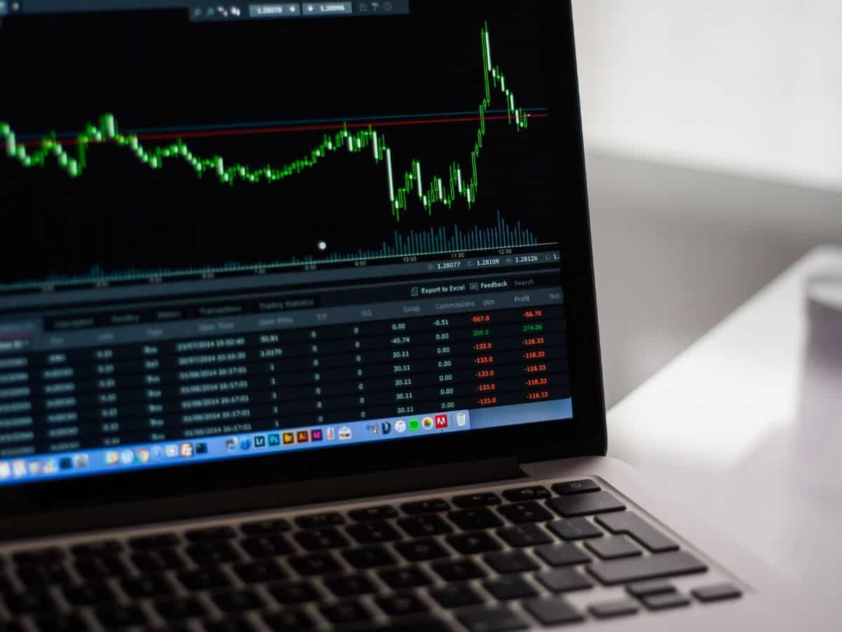 ताबड़तोड़ रिटर्न देने को तैयार हैं ये 3 Midcap Stocks! एक्सपर्ट ने दी खरीदारी की सलाह, जानें टारगेट और स्टॉपलॉस