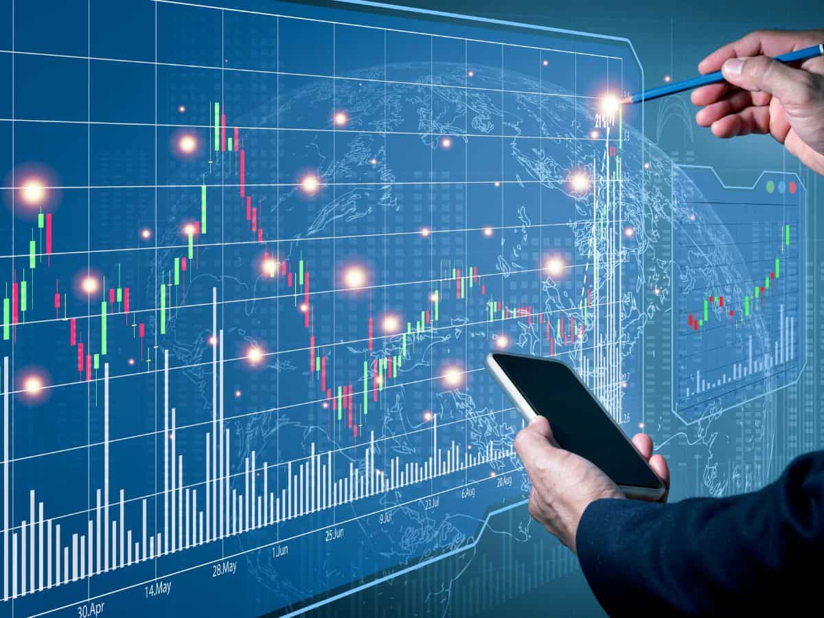 Share Bazar Highlights: पहले बना नया रिकॉर्ड, फिर हुई मुनाफावसूली; Sensex 205 अंक ऊपर बंद, IT स्टॉक्स ने भरा दम