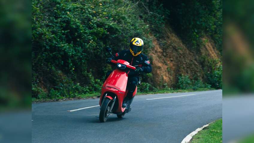 July में ही दस्तक देगा OLA का सबसे सस्ता स्कूटर S1 Air, मात्र ₹999 में कर सकते हैं बुक