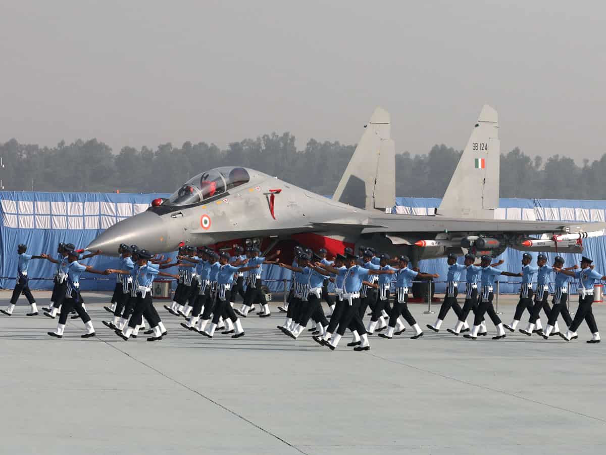 IAF Agniveer Vayu 2023: भारतीय वायुसेना ने निकाली 3500 अग्निवीरों की भर्ती, 12वीं पास इस दिन से कर सकते हैं आवेदन