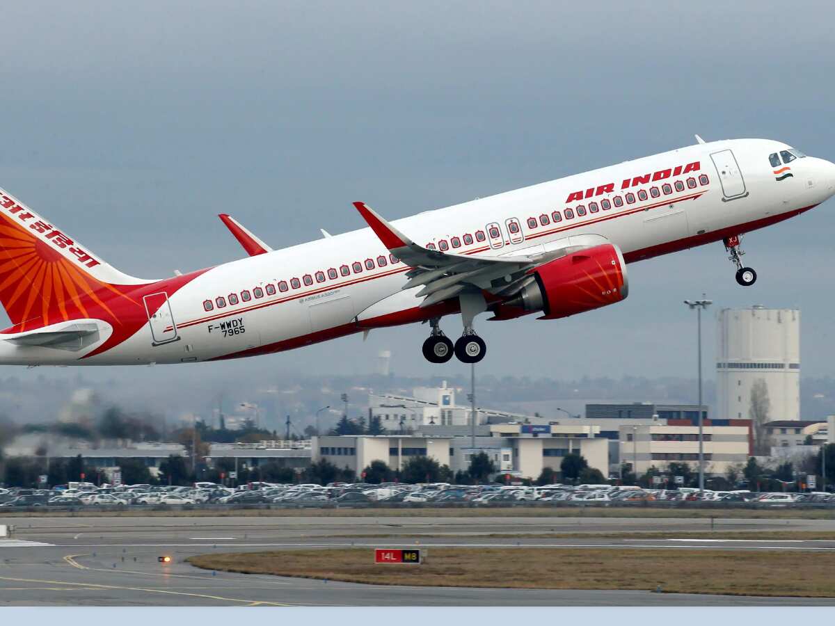 Air India: तिरुवनंतपुरम से दुबई जा रही फ्लाइट बीच रास्ते से लौटी वापस, जानें क्या है वजह