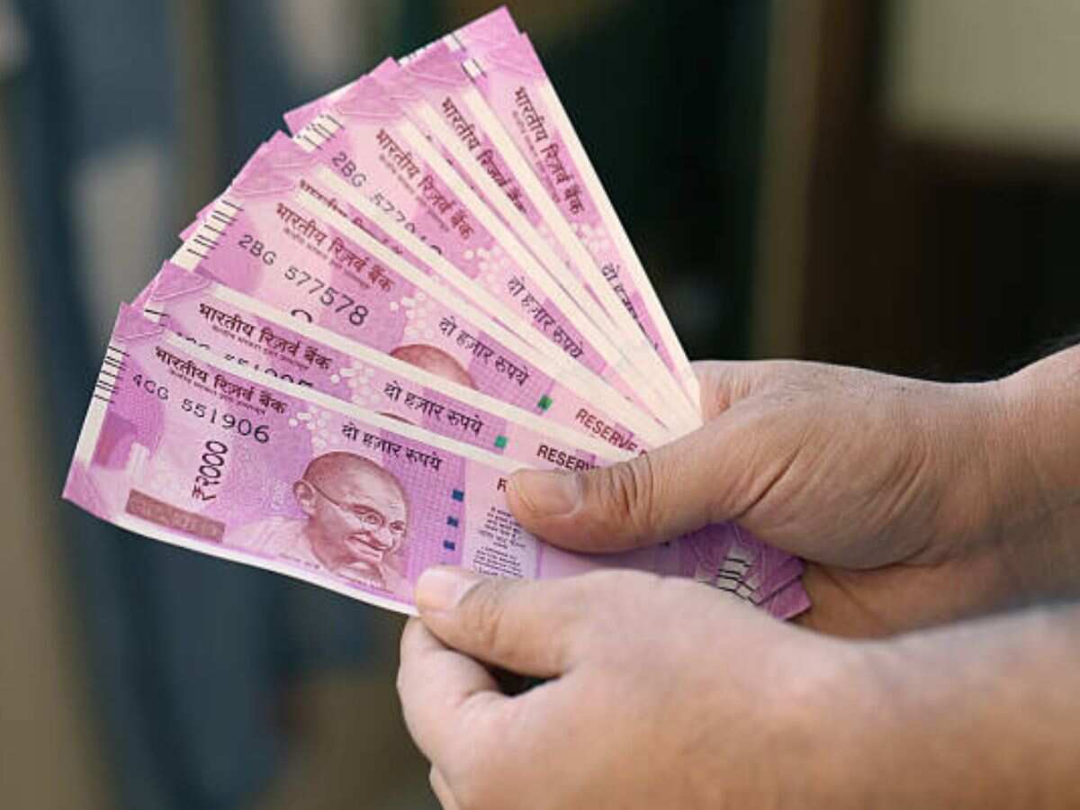 अभी तक नहीं बदला ₹2000 का नोट तो फटाफट कर लें एक्सचेंज, वित्त मंत्रालय ने दिया 500-2000 रुपये पर बड़ा अपडेट