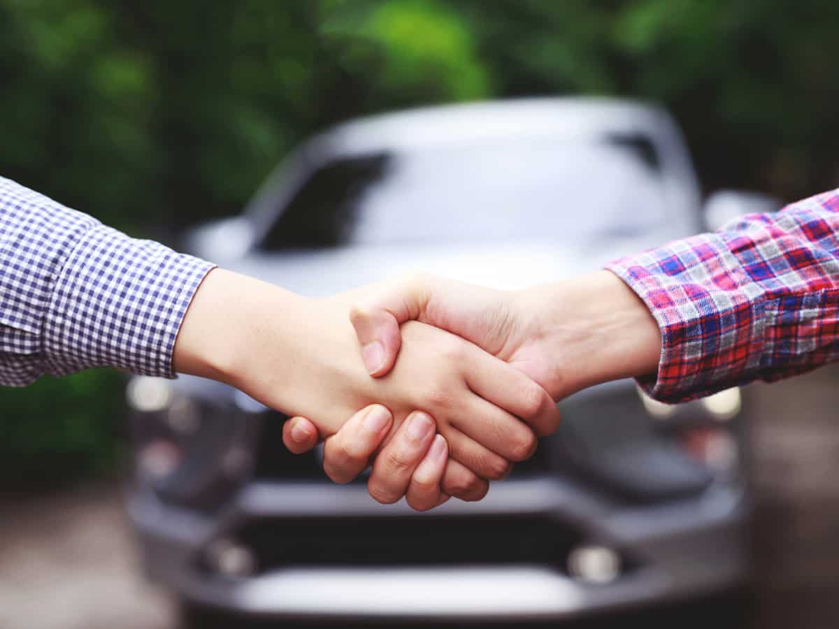 New Car Care Tips: नई खरीदी हुई कार ना हो जाए बे'कार', इन बातों का जरूर रखें ध्यान