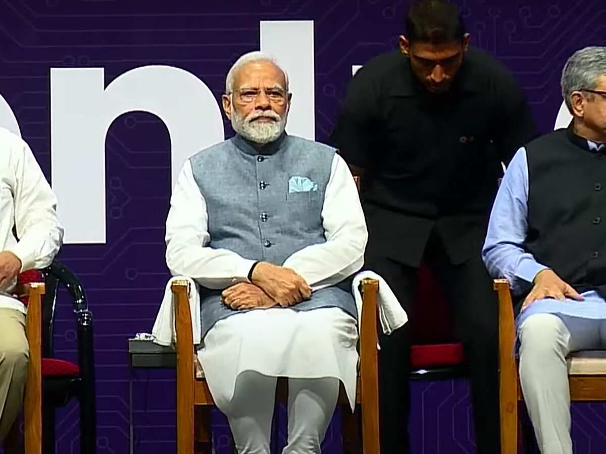 पीएम मोदी ने किया SemiconIndia 2023 का उद्घाटन, बोले- 'भारत सेमीकंडक्टर इंडस्ट्री के लिए रेड कार्पेट बिछा रहा है'