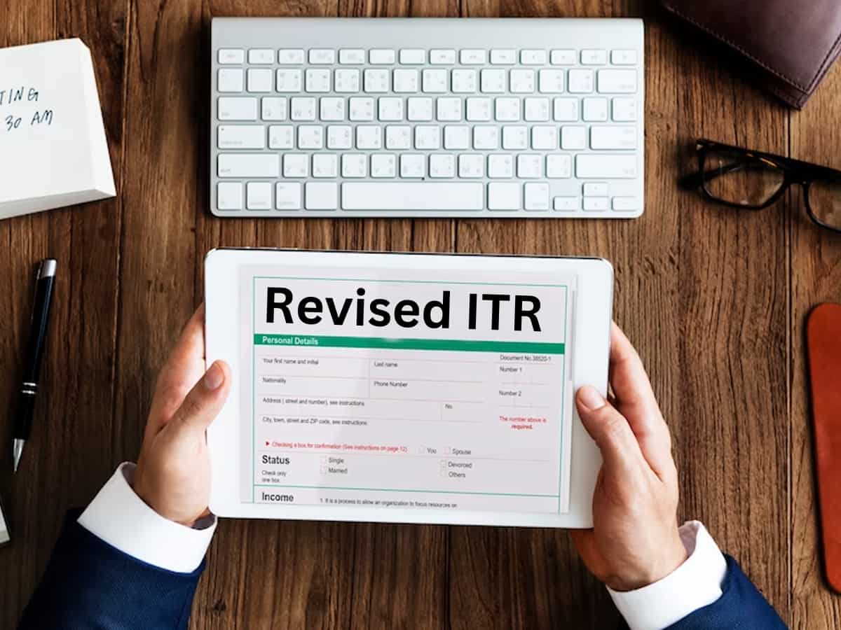 Revised ITR: जल्दबाजी में इनकम टैक्स रिटर्न भरते-भरते कर दी गलती? जानिए कैसे आसानी से कर सकते हैं सही