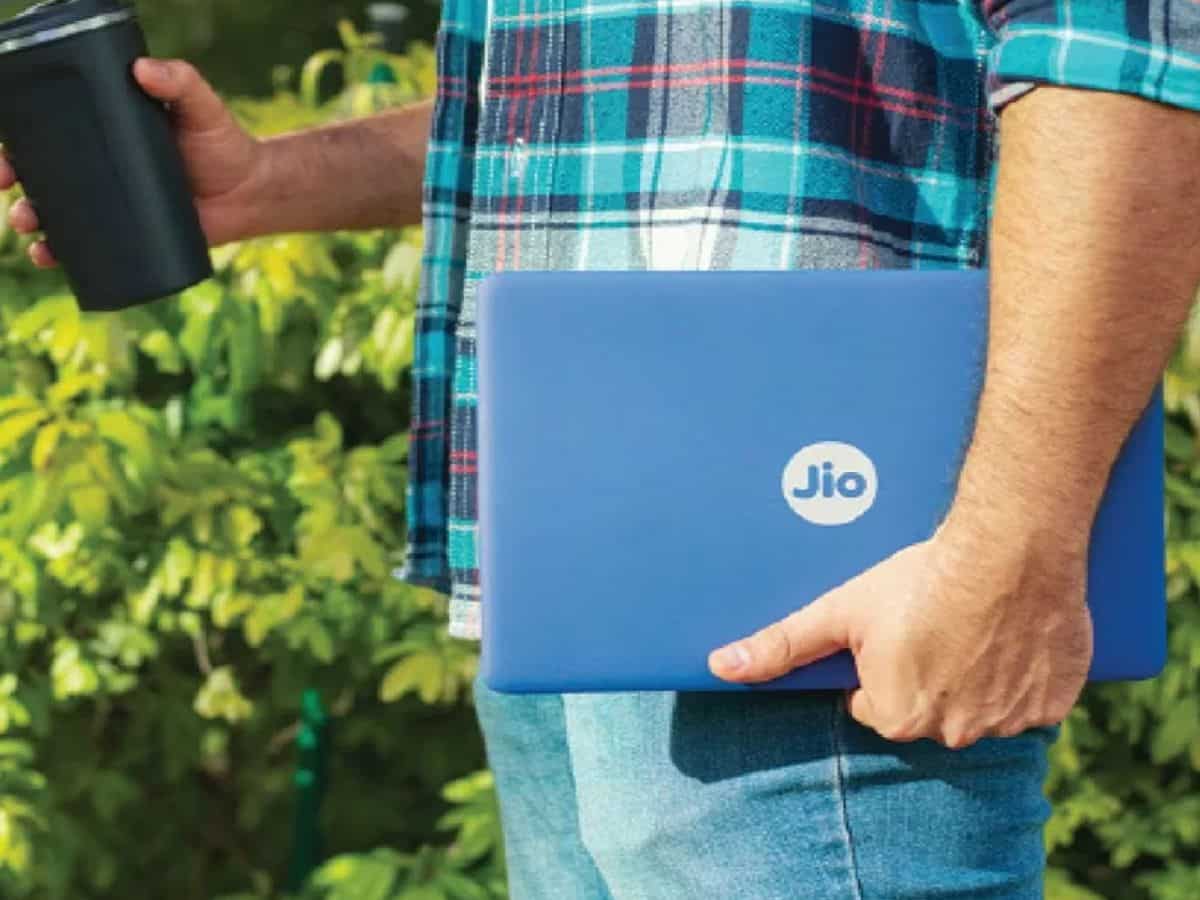 JioBook 2023: दमदार फीचर्स और शानदार कीमत के साथ लॉन्च हुआ नया जियोबुक लैपटॉप, यहां जानिए सारी खूबी