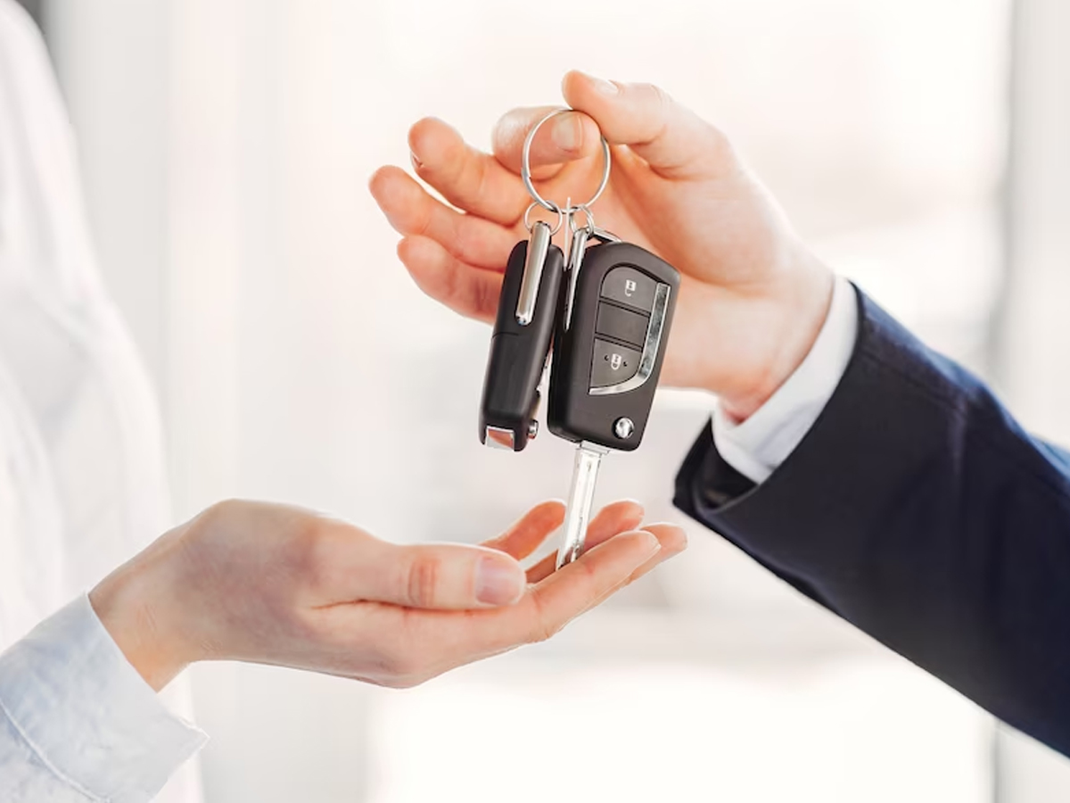 जानिए जुलाई के महीने में किस कंपनी ने बेची कितनी कारें, Maruti की सस्ती गाड़ियों को नहीं खरीद रहे लोग