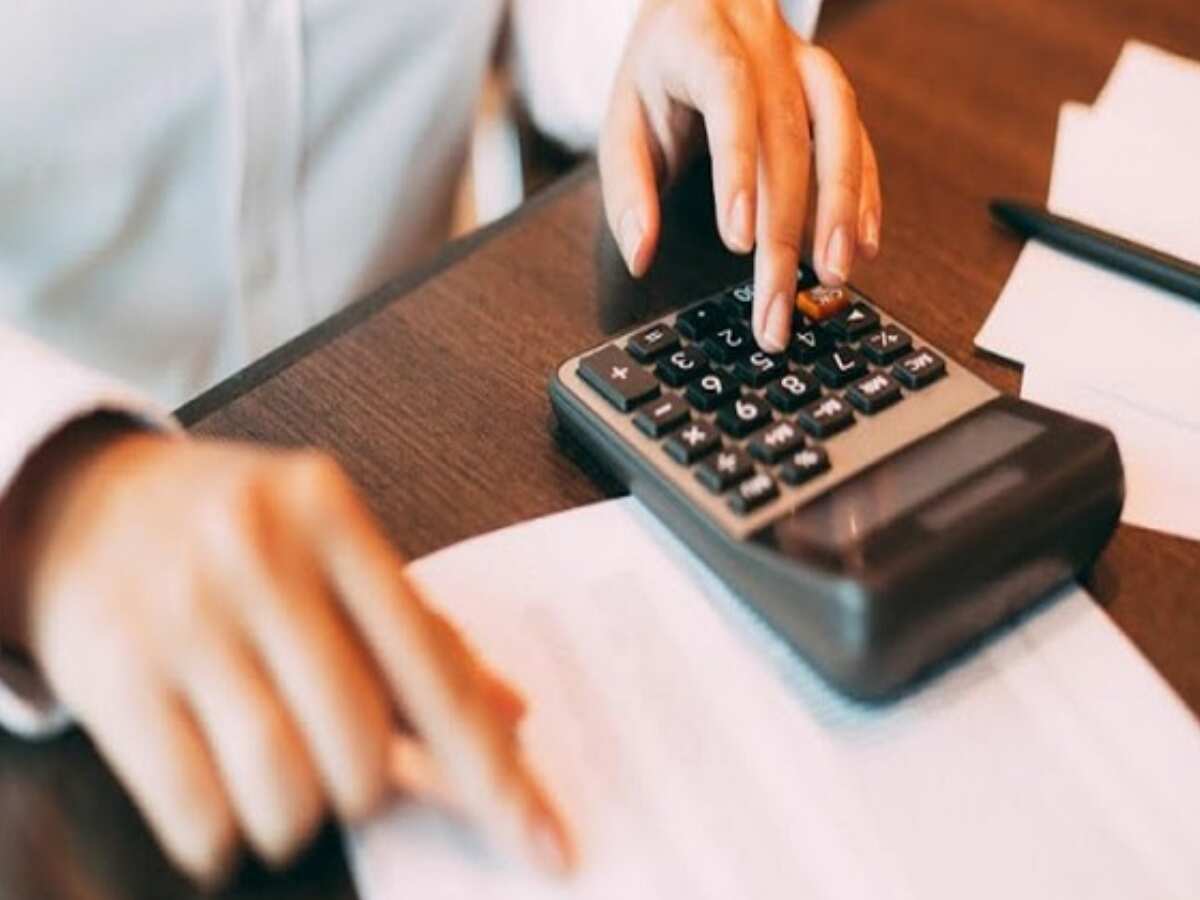 Savings और Current Account को लेकर आप भी रहते हैं कन्‍फ्यूज तो जान लीजिए दोनों का अंतर