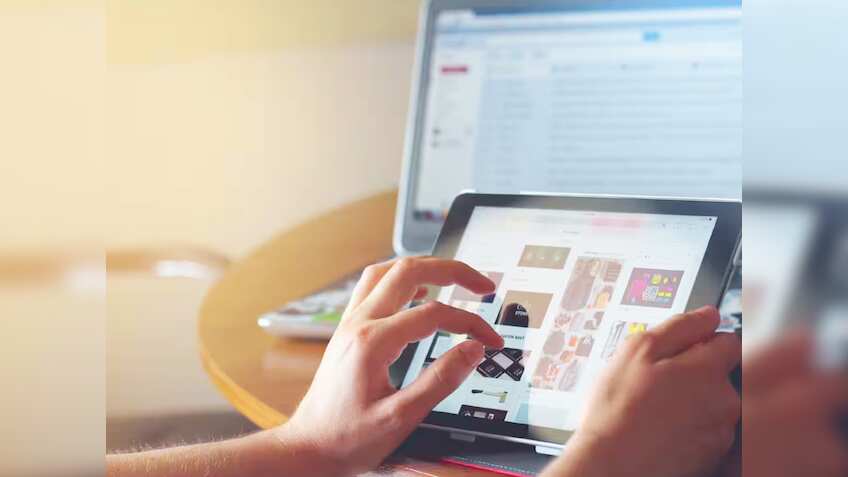 PC, Tablet और Laptop के इंपोर्ट पर लगी पाबंदी को सरकार ने तीन महीनों के लिए टाला, 1 नवंबर से लागू होगा फैसला