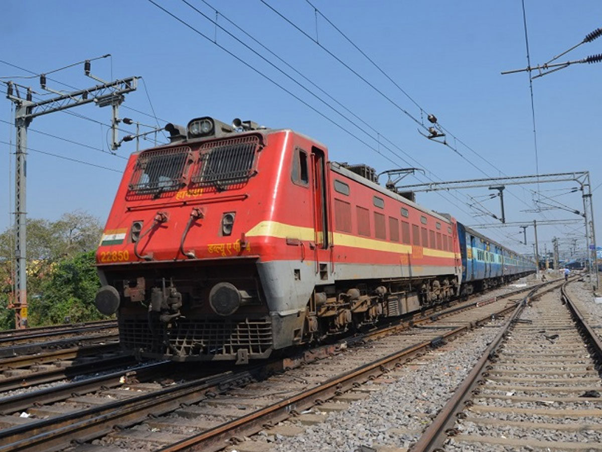 यात्रीगण कृप्या ध्यान दें! अगले एक हफ्ते तक रद्द रहेंगी 14 ट्रेनें, छत्तीसगढ़ के यात्रियों को होगी परेशानी