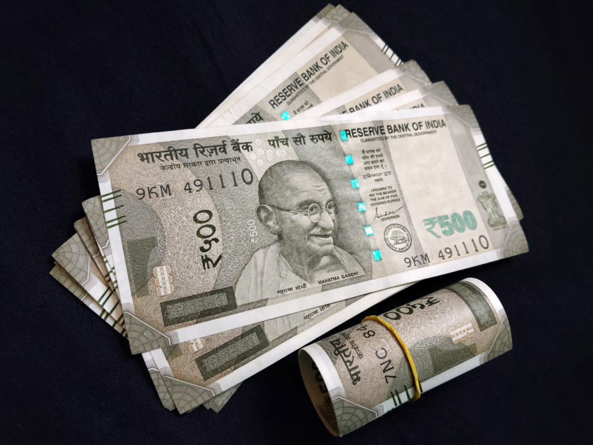 SIP Calculator: सिर्फ ₹1000/महीना लगाकर देखिए कमाल, मिलेंगे 2 करोड़ 33 लाख 60 हजार रुपए, चेक करें कैलकलुेशन