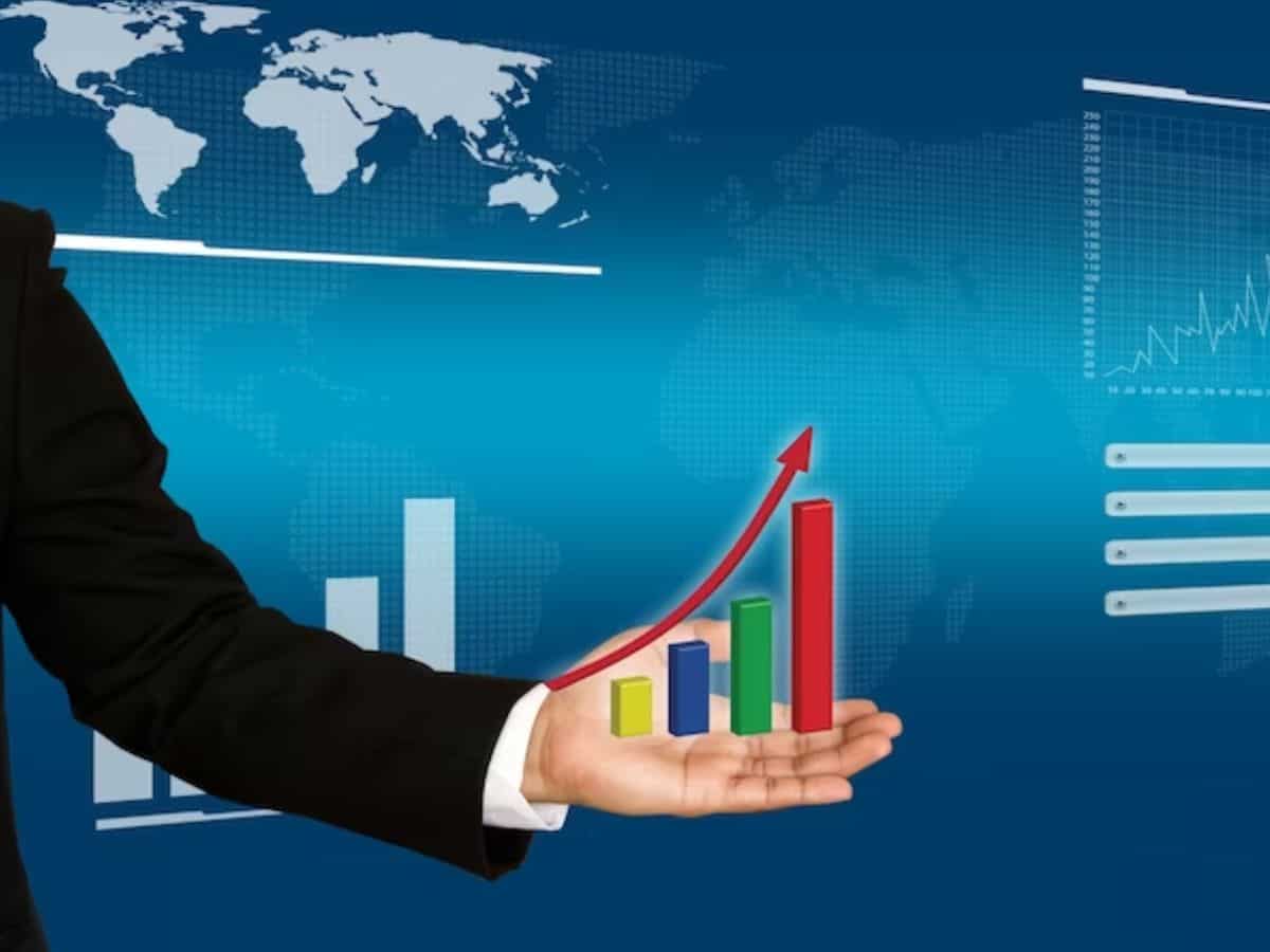 भर-भरकर रिटर्न देगी ये धांसू सरकारी स्कीम, HDFC, ICICI, Axis Bank दे रहे निवेश का मौका, यहां जान लें कैसे लगाना है पैसा