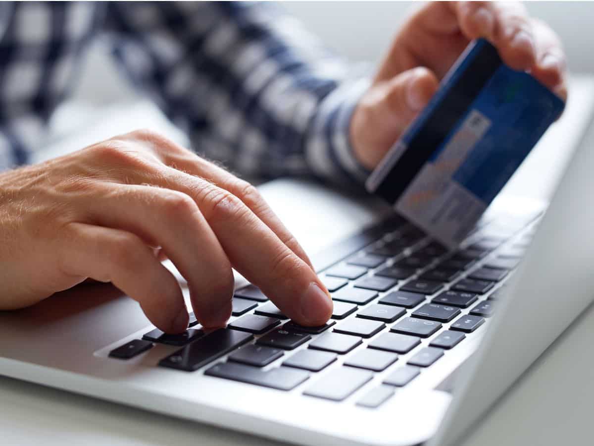 Credit card vs Buy Now Pay Later: SALE का मौसम आ गया है, जानिए किस शॉपिंग टूल से होगा आपको जबरदस्त फायदा
