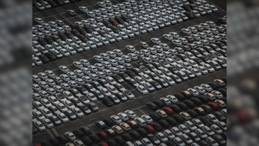 इस फेस्टिव सीजन पैसेंजर व्हीकल की बंपर बिक्री होने की उम्मीद, 10 लाख पार कर सकता है आंकड़ा