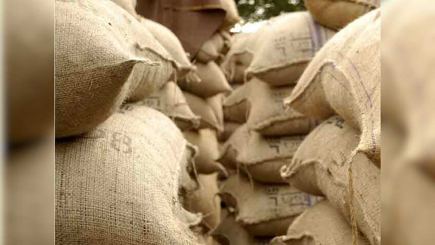 20 फीसदी अनिवार्य जूट पैकेजिंग पर सरकार सख्त, खाद्य विभाग ने शुगर मिल्स को लिखी चिट्ठी