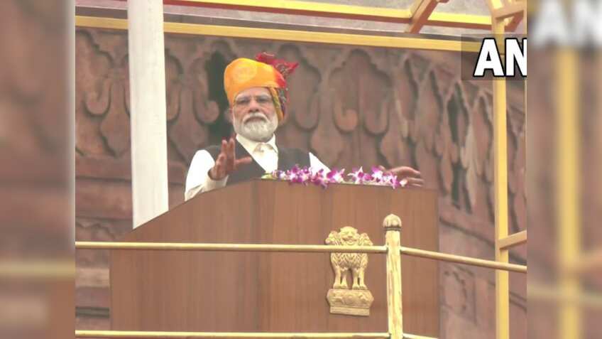 Independence Day 2023: लाल किले से पीएम मोदी का संबोधन, कहा- किसानों की शक्ति जुड़ रही है, देश कृषि के क्षेत्र में आगे बढ़ रहा