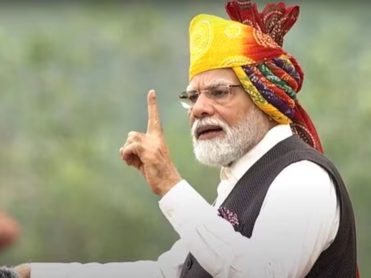 PM Modi ने लाल किले से की Vishwakarma Scheme की घोषणा, जानें कब शुरू होगी योजना और किसे मिलेगा फायदा
