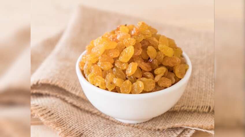 एनीमिया के मरीजों के लिए रामबाण है किशमिश, कुछ ही दिनों में बढ़ा देगी हीमोग्‍लोबिन, लेकिन जान लें खाने का सही तरीका