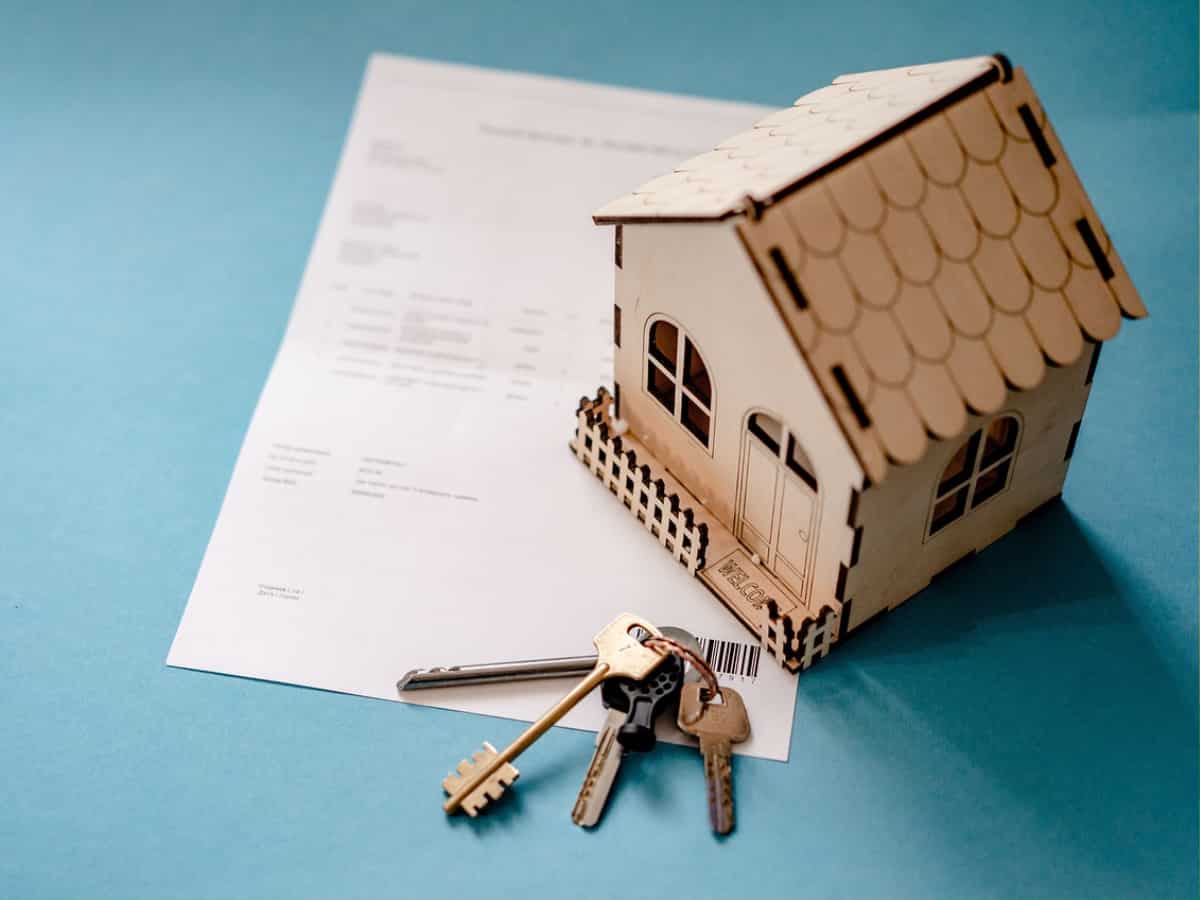 Home Loan Prepayment: कर्ज उतारने का बेहतर तरीका है ये, लेकिन डिसीजन लेने से पहले इन 5 बातों पर गौर जरूर कर लें