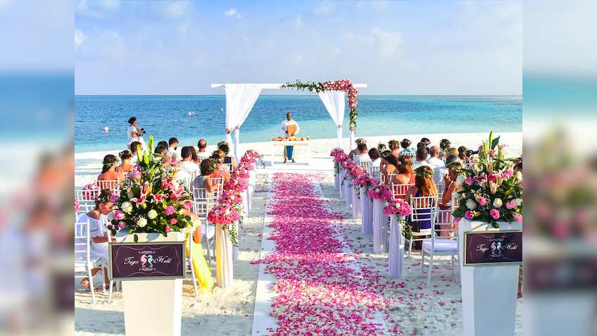 भारत में आकर विदेशी करेंगे बीच , हिमालय रॉयल वेडिंग, डेस्टिनेशन शादियों पर सरकार ने लॉन्च किया अभियान