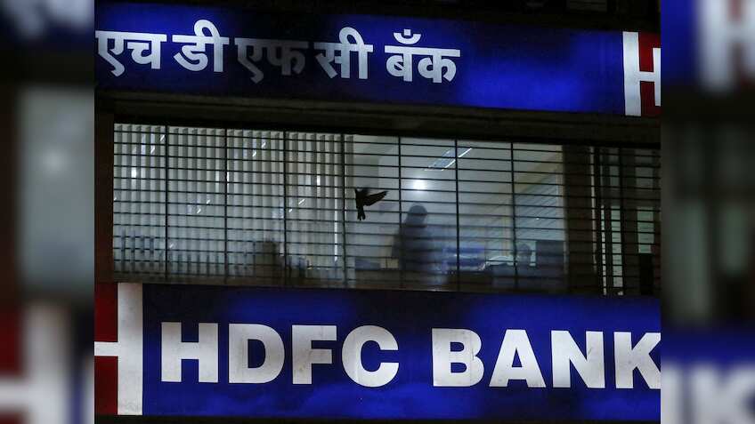 बीते हफ्ते सेंसेक्स 373 अंक फिसला; TCS, HDFC Bank के निवेशकों को हुआ सबसे ज्यादा नुकसान