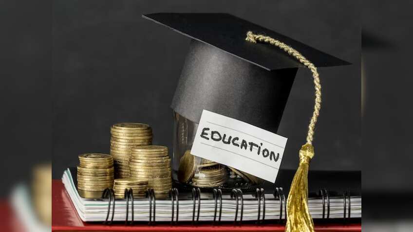 एजुकेशन लोन चाहिए तो ये स्कीम है सबसे बेस्ट, 100 फीसदी तक लोन पर सरकार की सब्सिडी 